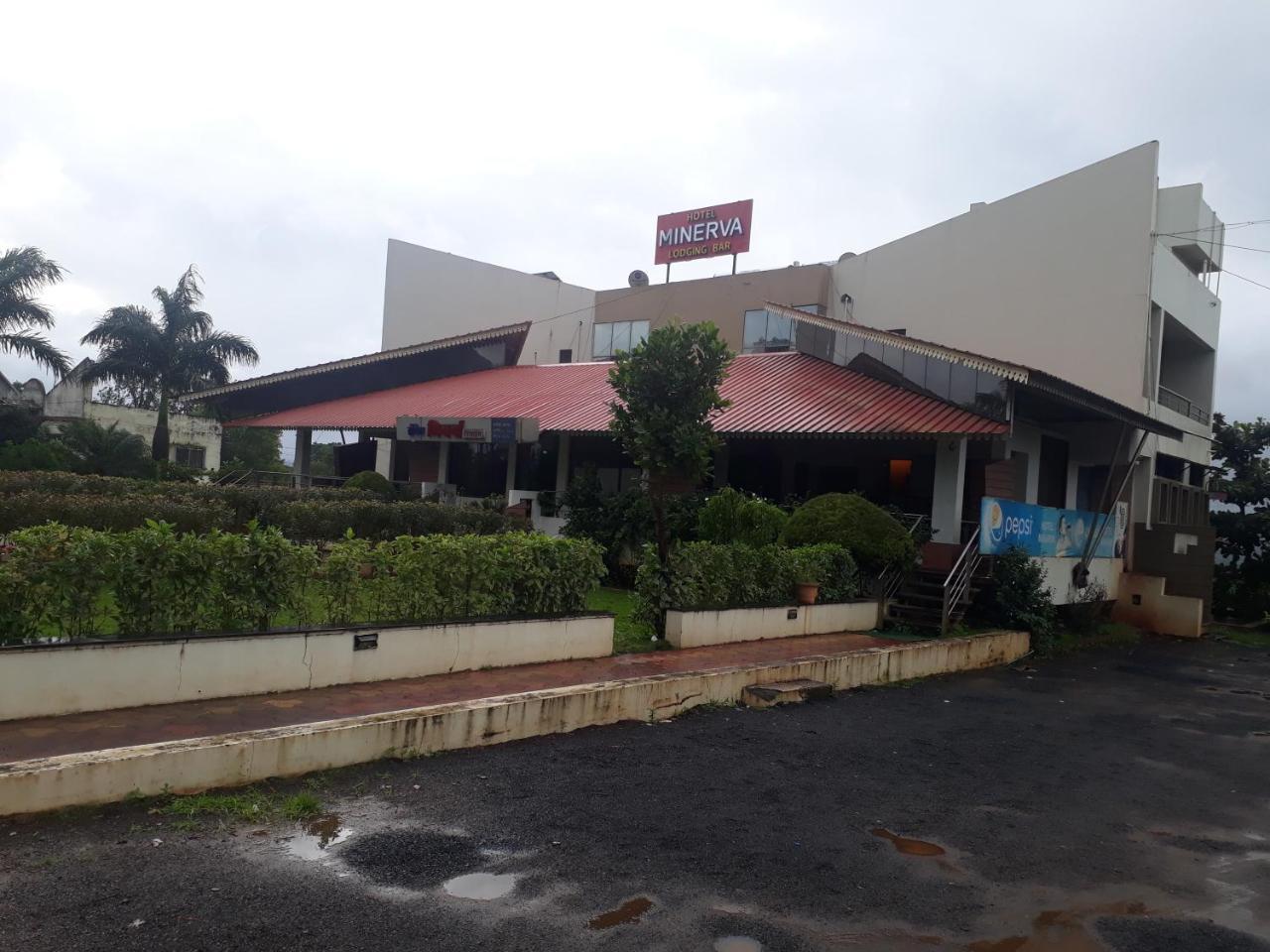 Minerva Paradise Hotel Belgaum Kültér fotó