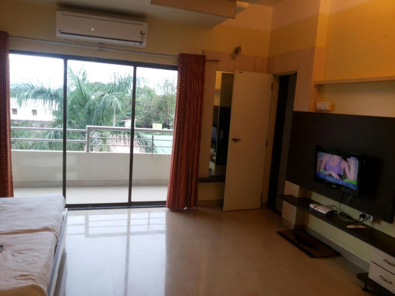 Minerva Paradise Hotel Belgaum Kültér fotó